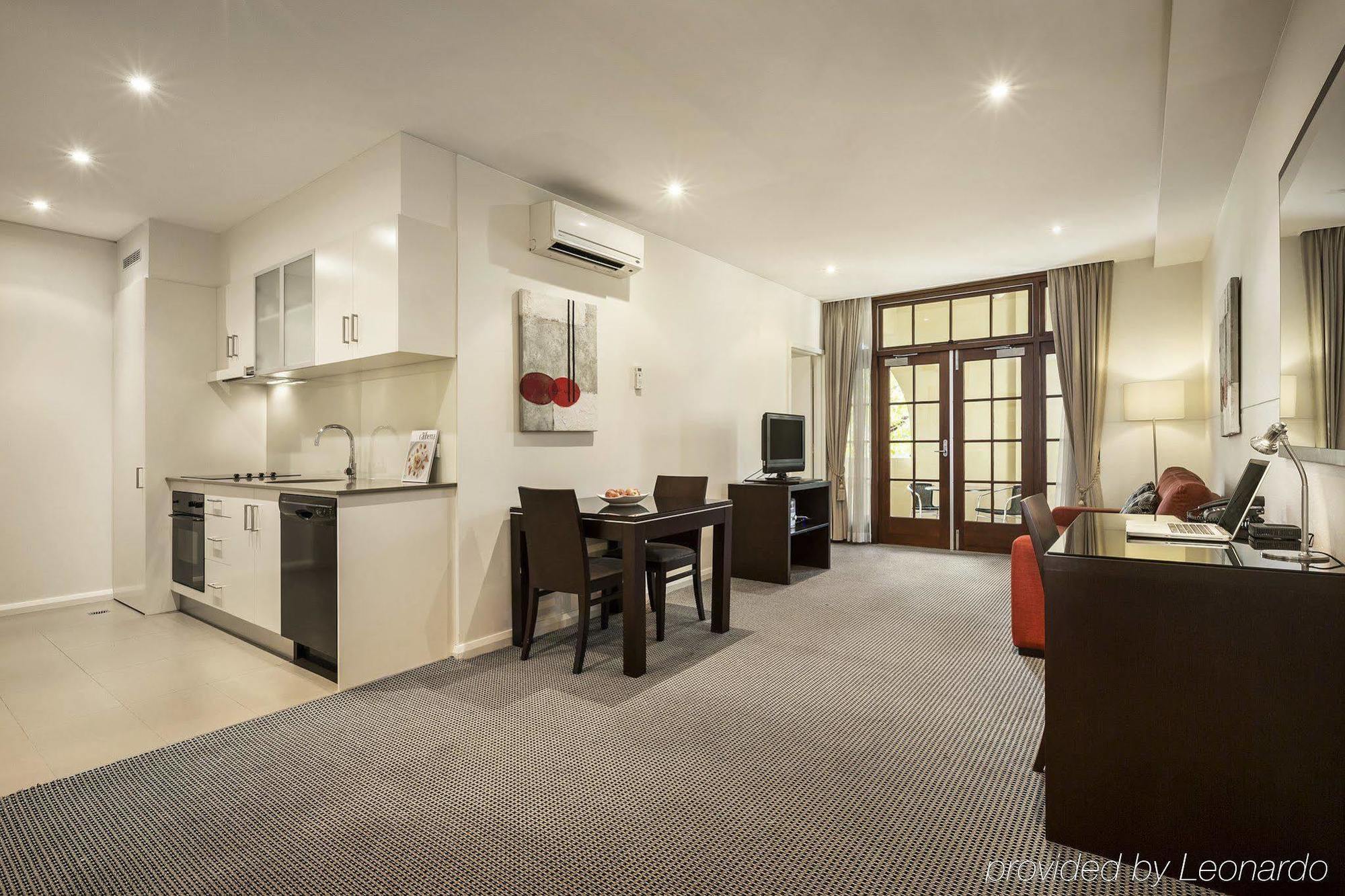 เควสต์ แคนเบอร่า อพาร์ตเมนต์ Aparthotel แคนเบอร์รา ภายนอก รูปภาพ