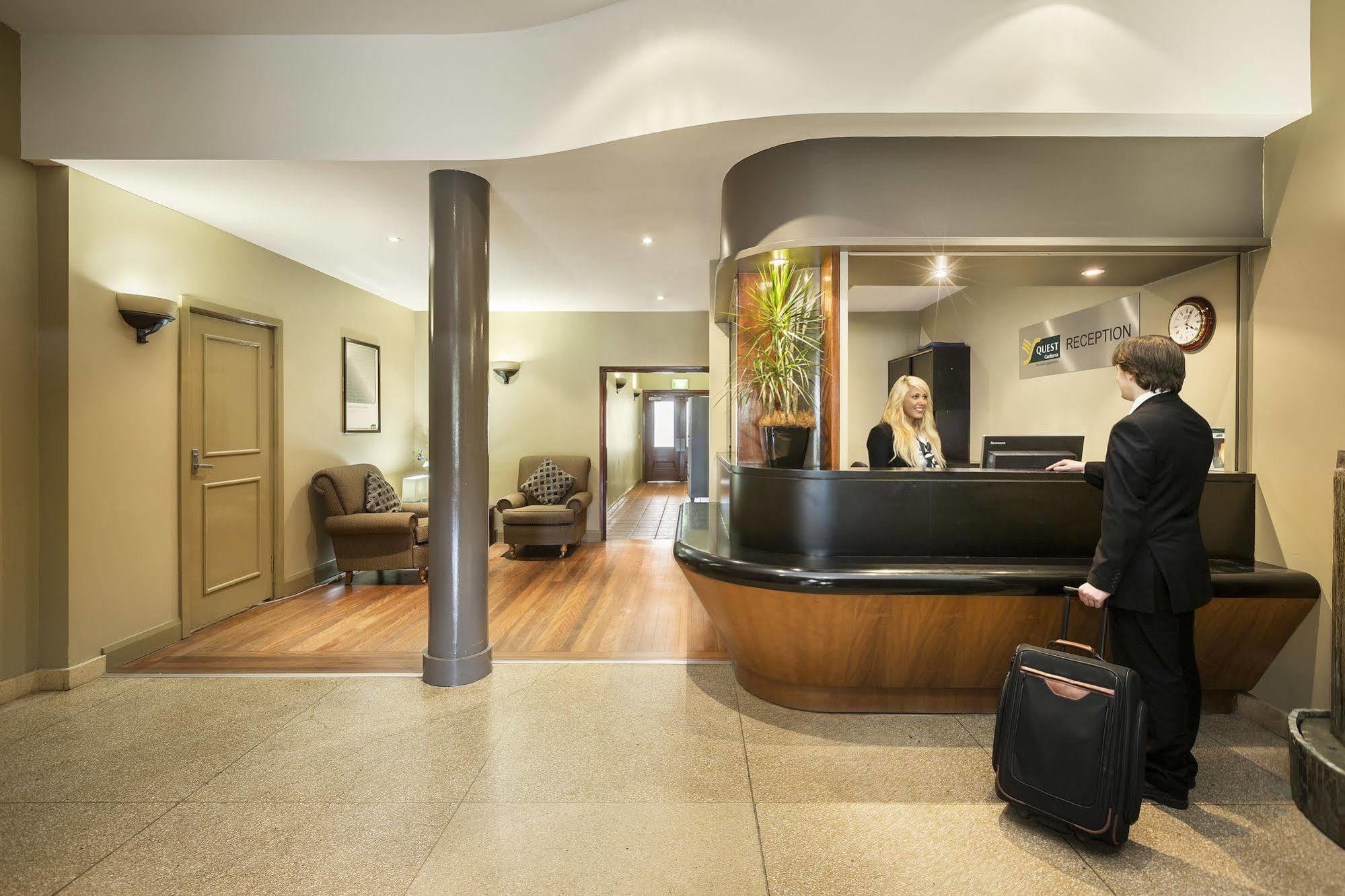 เควสต์ แคนเบอร่า อพาร์ตเมนต์ Aparthotel แคนเบอร์รา ภายนอก รูปภาพ